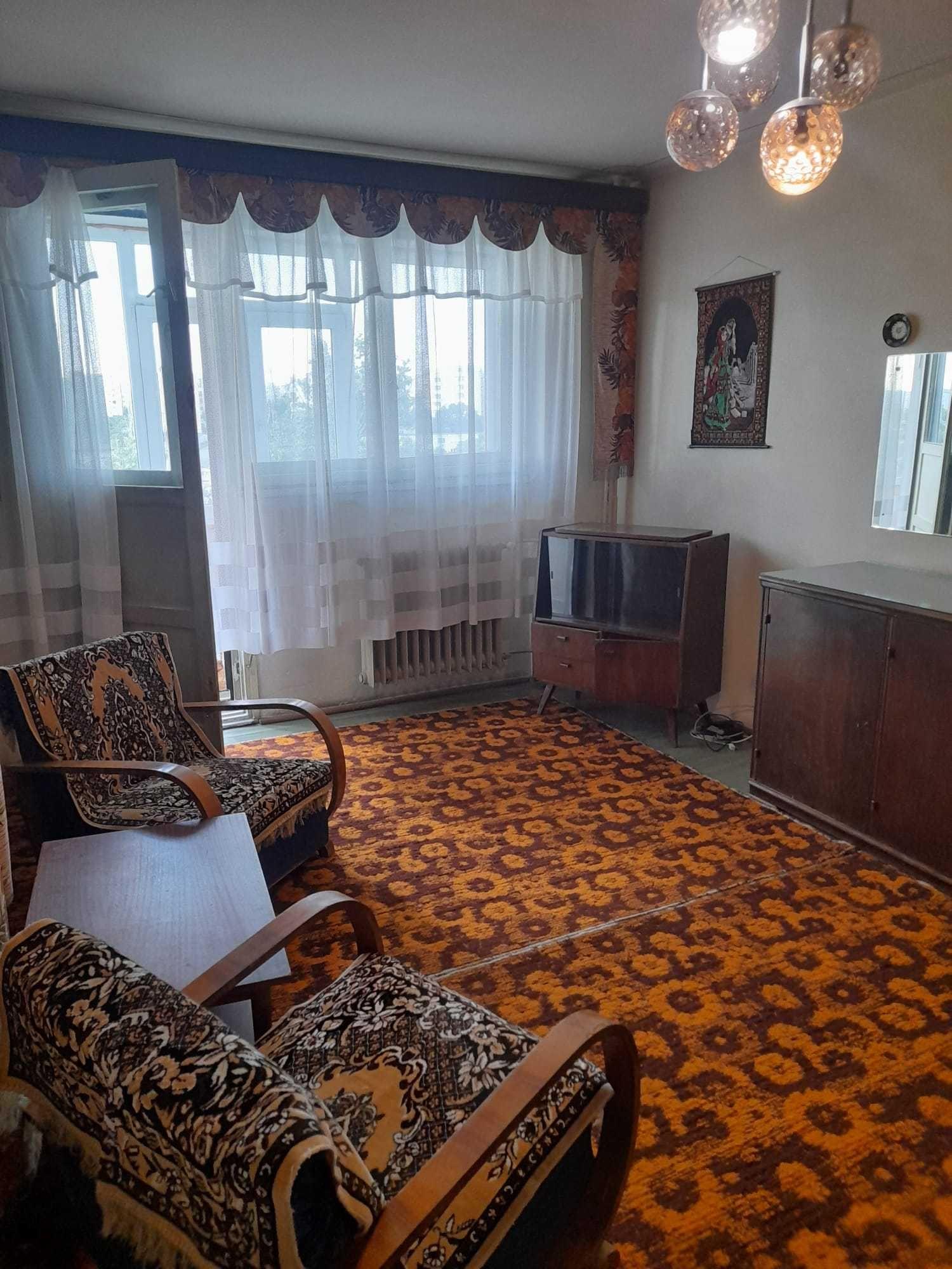Apartament 3 camere de închiriat Ghencea metrou Râul Doamnei