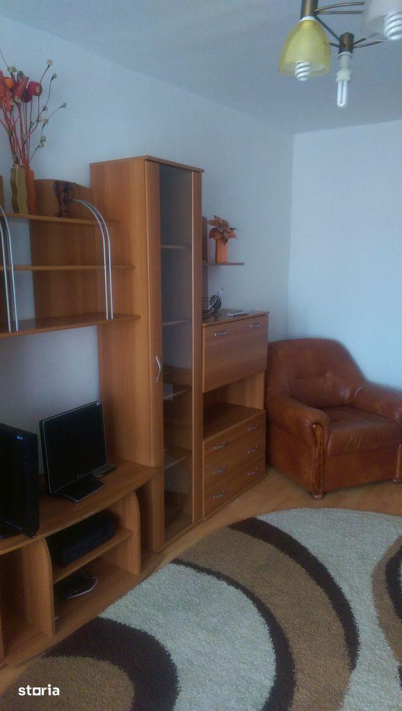 Proprietar | Apartament 3 camere | Centrală proprie & Loc Parcare