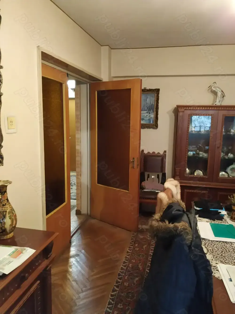 Vând apartament 4 camere decomandate, cu 4 balcoane și o logie, Ultracentral.