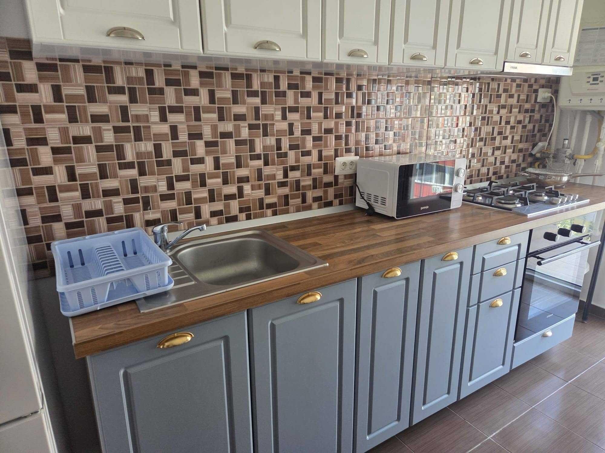 Inchiriez apartament 2 camere