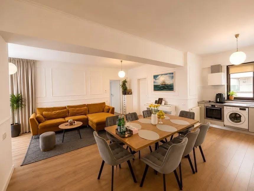3 Camere Lux Pipera