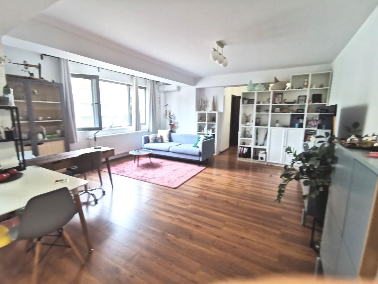 Proprietar inchiriez apartament spatios cu 2 camere, cu loc de parcare, Pipera