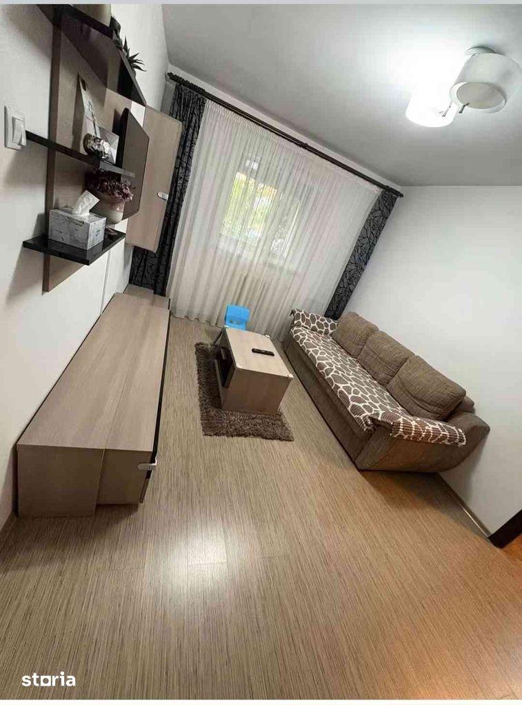 Vand Apartament 2 Camere