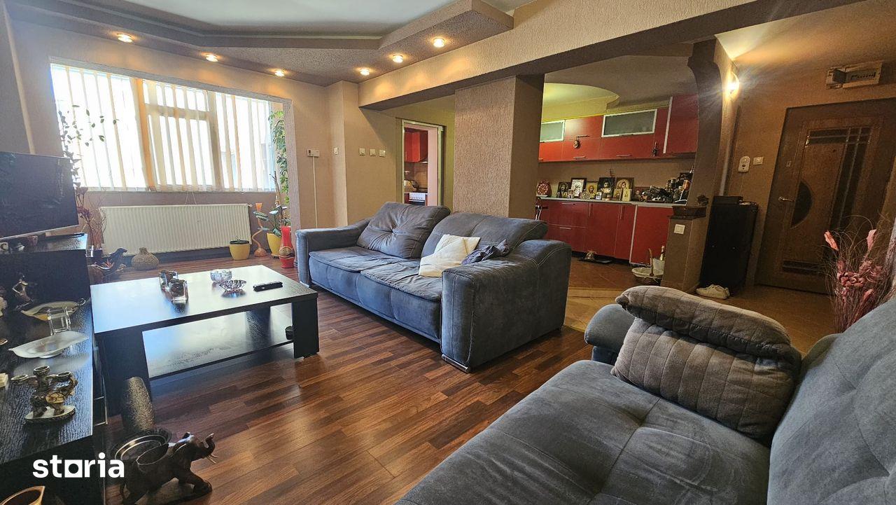 Apartament 3 camere 95mp Gavana Rate Proprietar - imagine 1