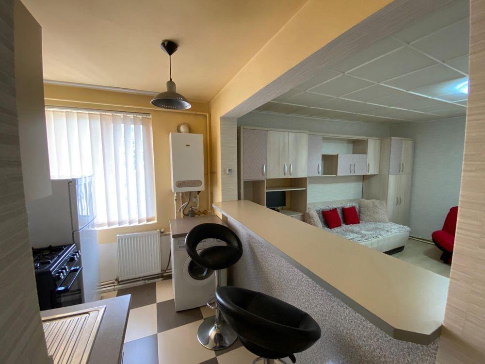 Inchiriez apartament 2 camere, ultracentral