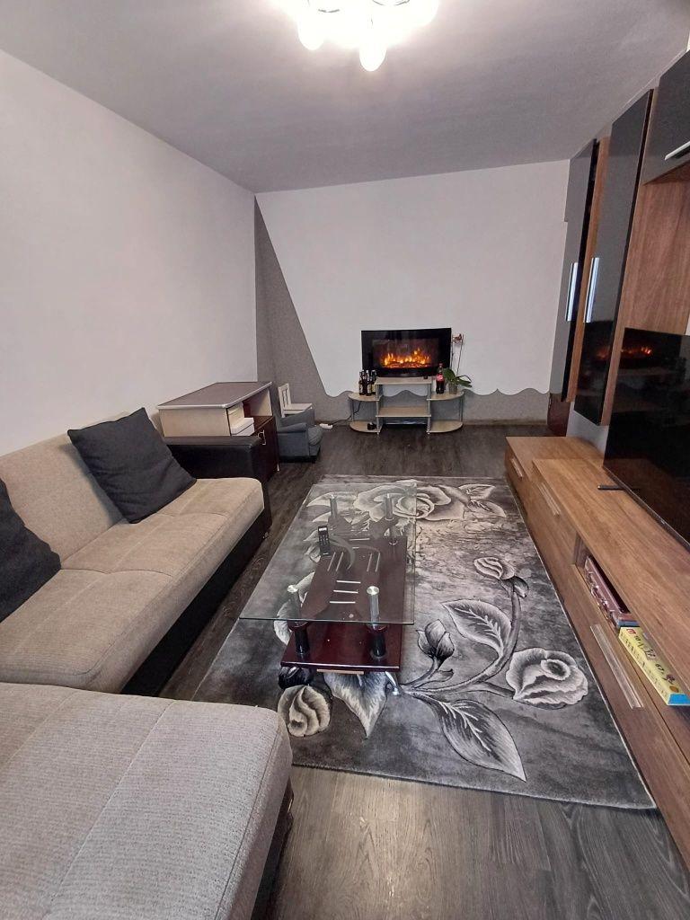 Superoferta de preț apartament cu 3 camere - imagine 1