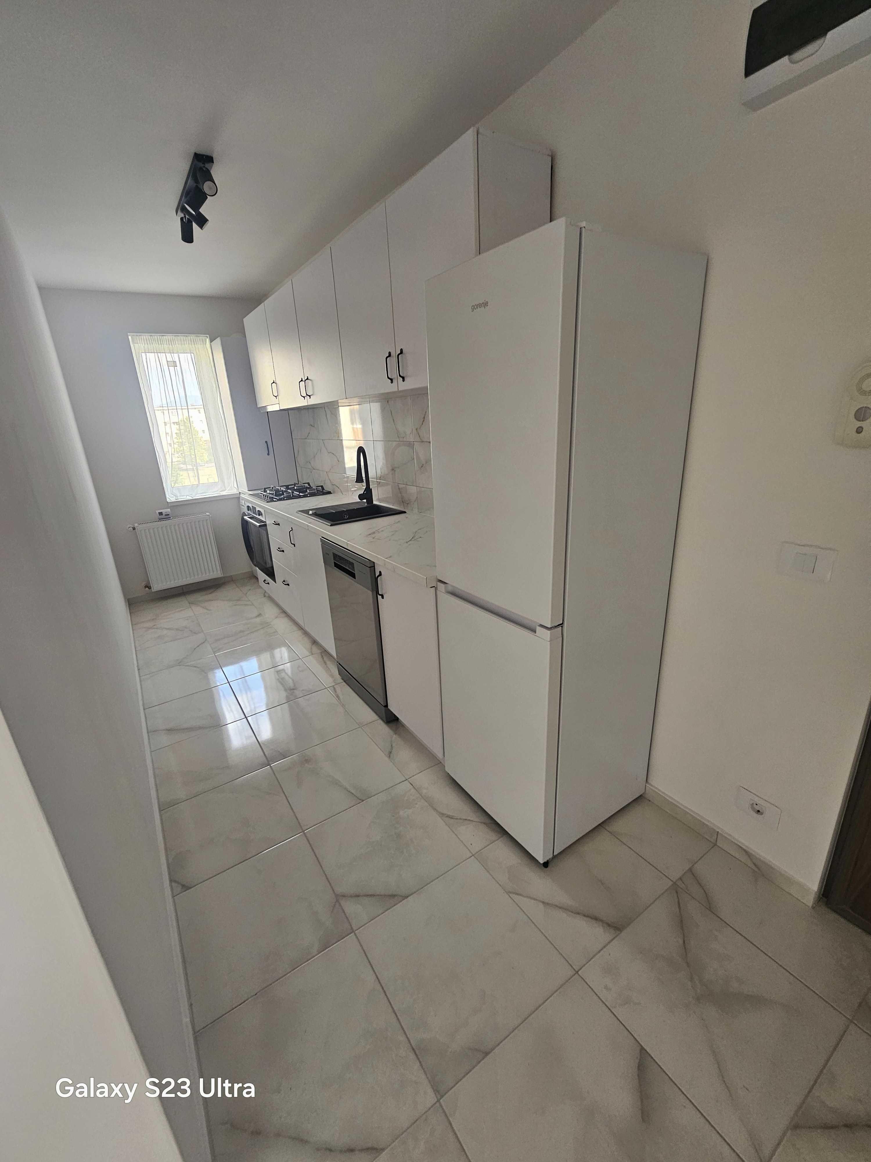 Apartament cu 3 camere