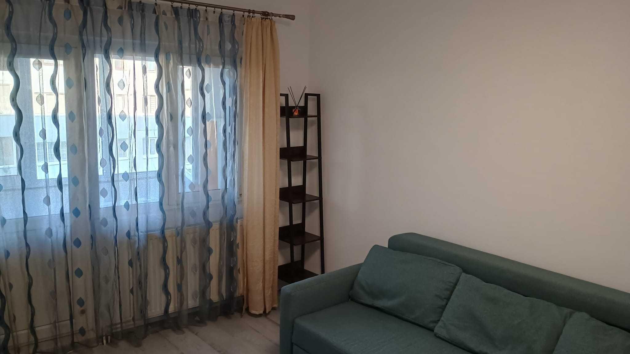 Inchiriez Garsoniera (str. Cuza Vodă - Baia Mare) - imagine 1