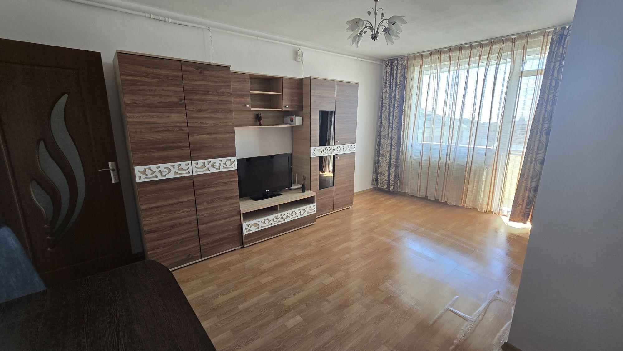Apartament cu o camera zona centrala - imagine 1