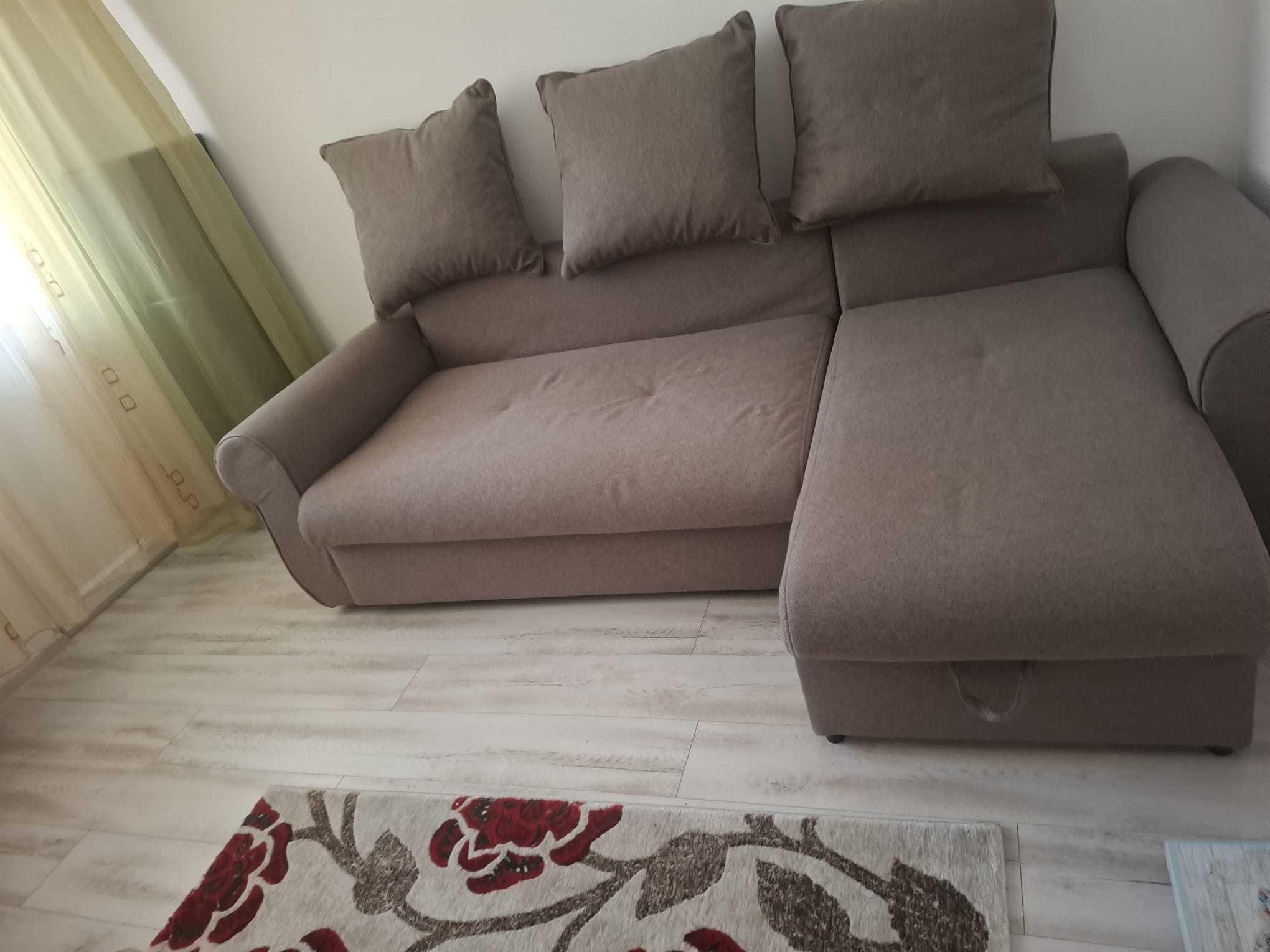Apartament 3 camere de vânzare – Cartier Nord, Râmnicu Vâlcea Se oferă spre vânzare apartament cu 3 camere. Renovat și mobilat