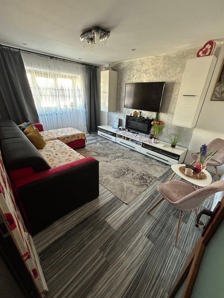 PF Apartament 3 camere pacurari
