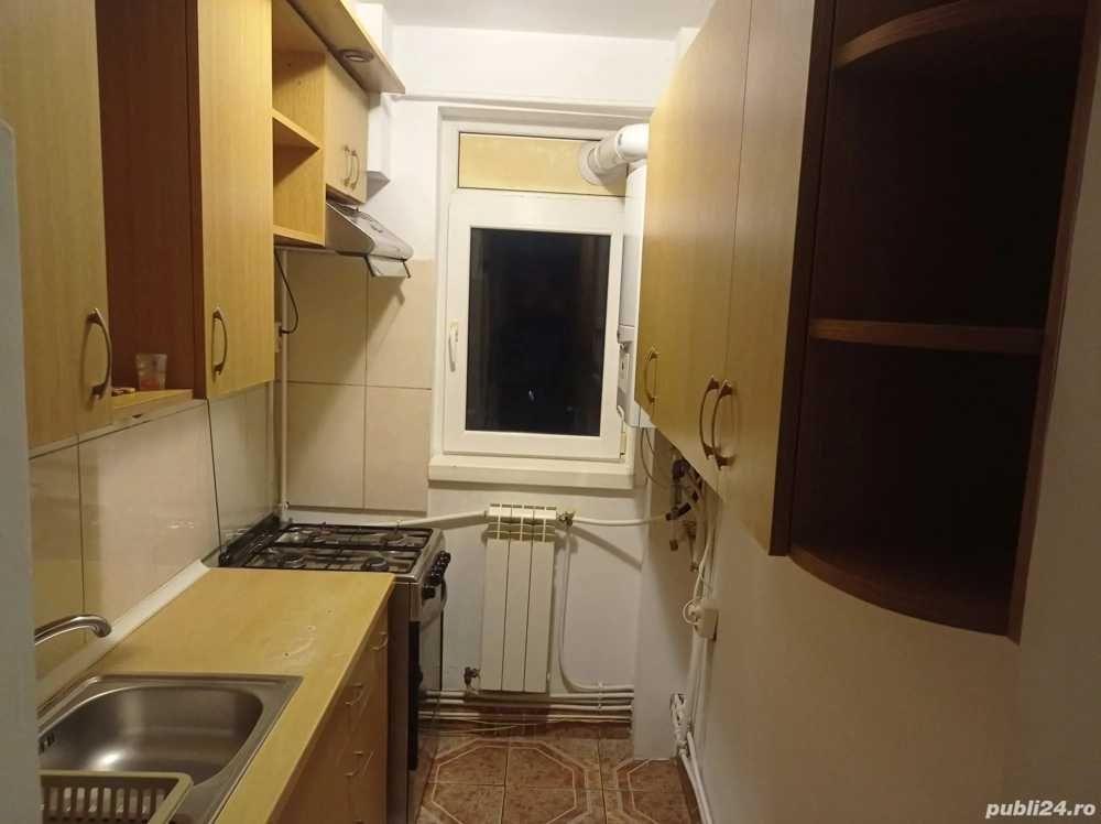 Inchiriez apartament pe termen lung