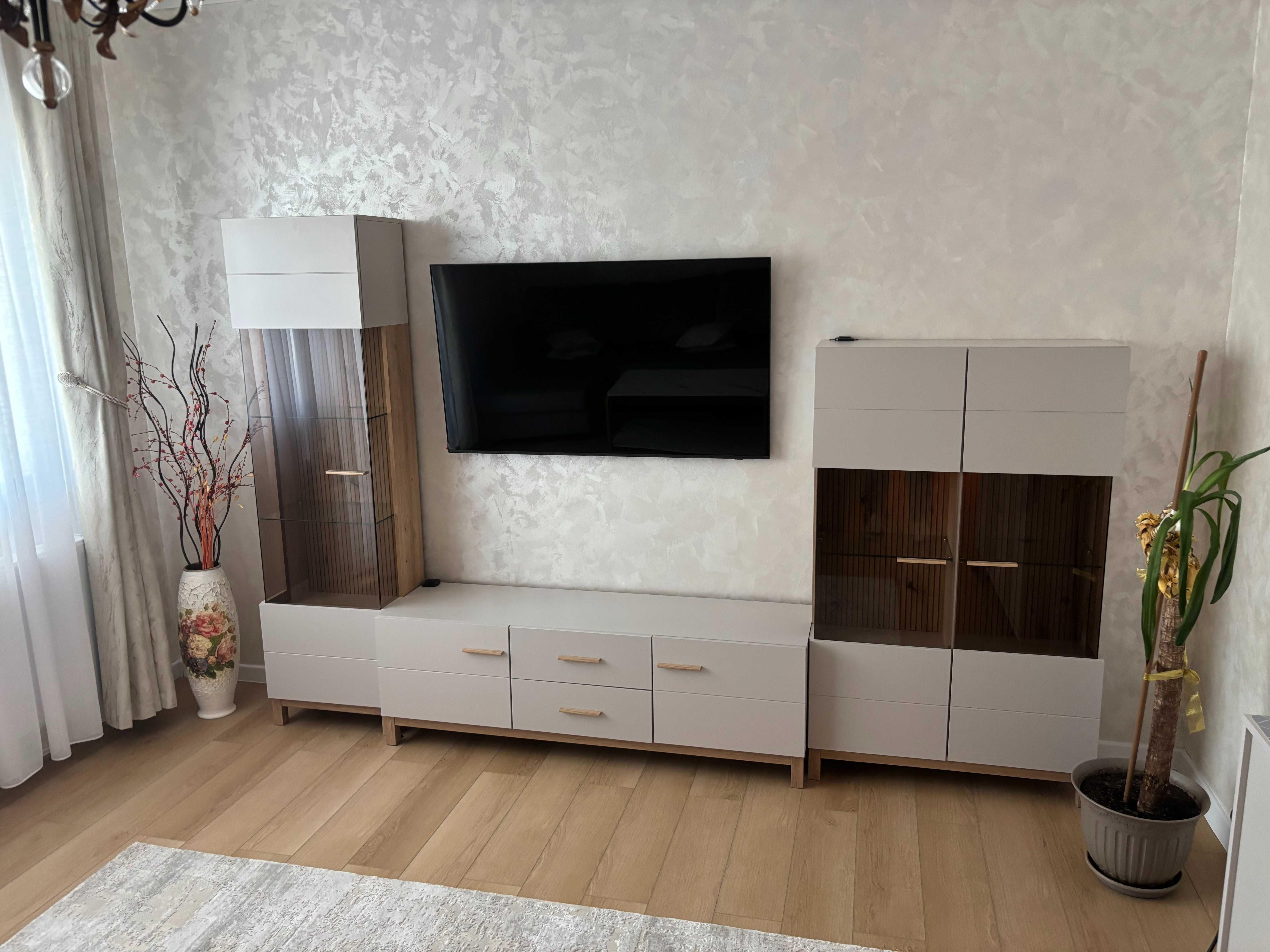 apartament 4 camere de inchiriat,Gradina Copou,900 euro