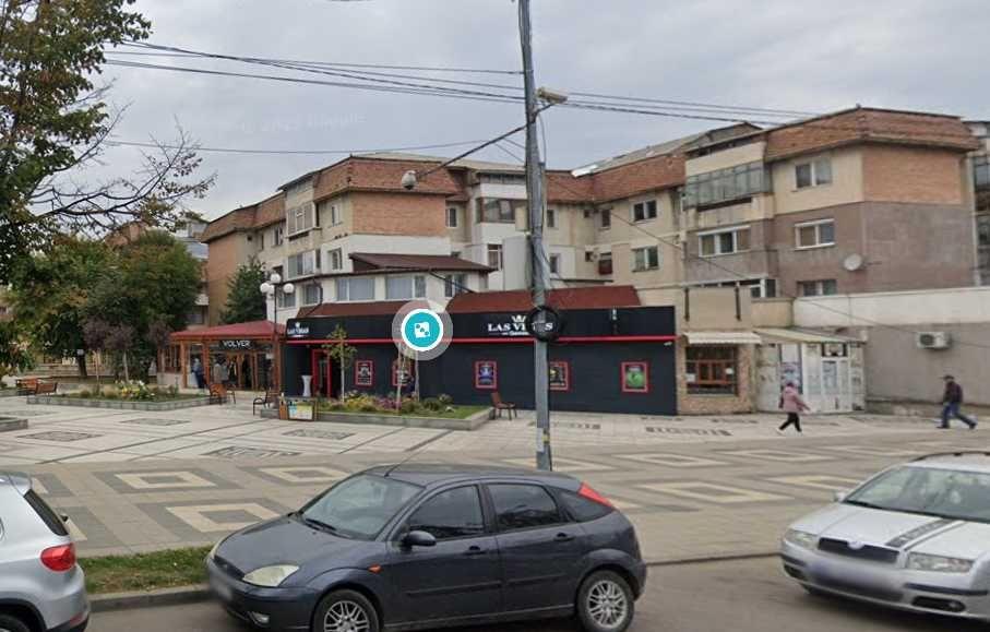 Inchiriez spatiu comercial ultracentral Pascani - imagine 1