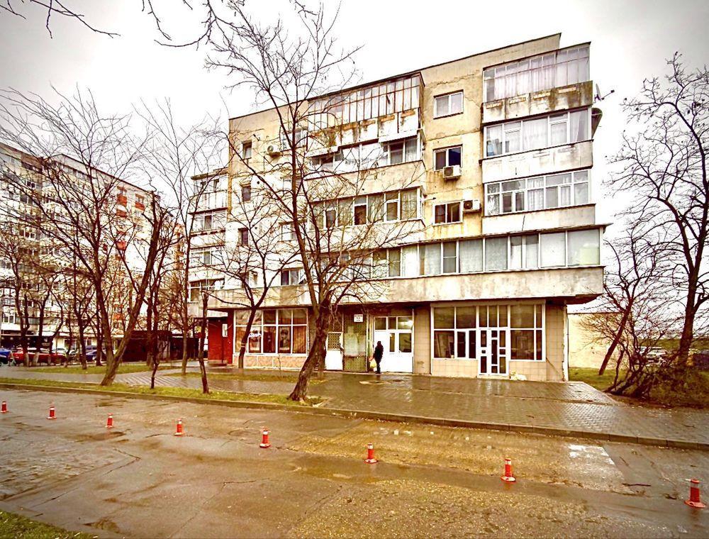 Spatiu comercial prin destinatie