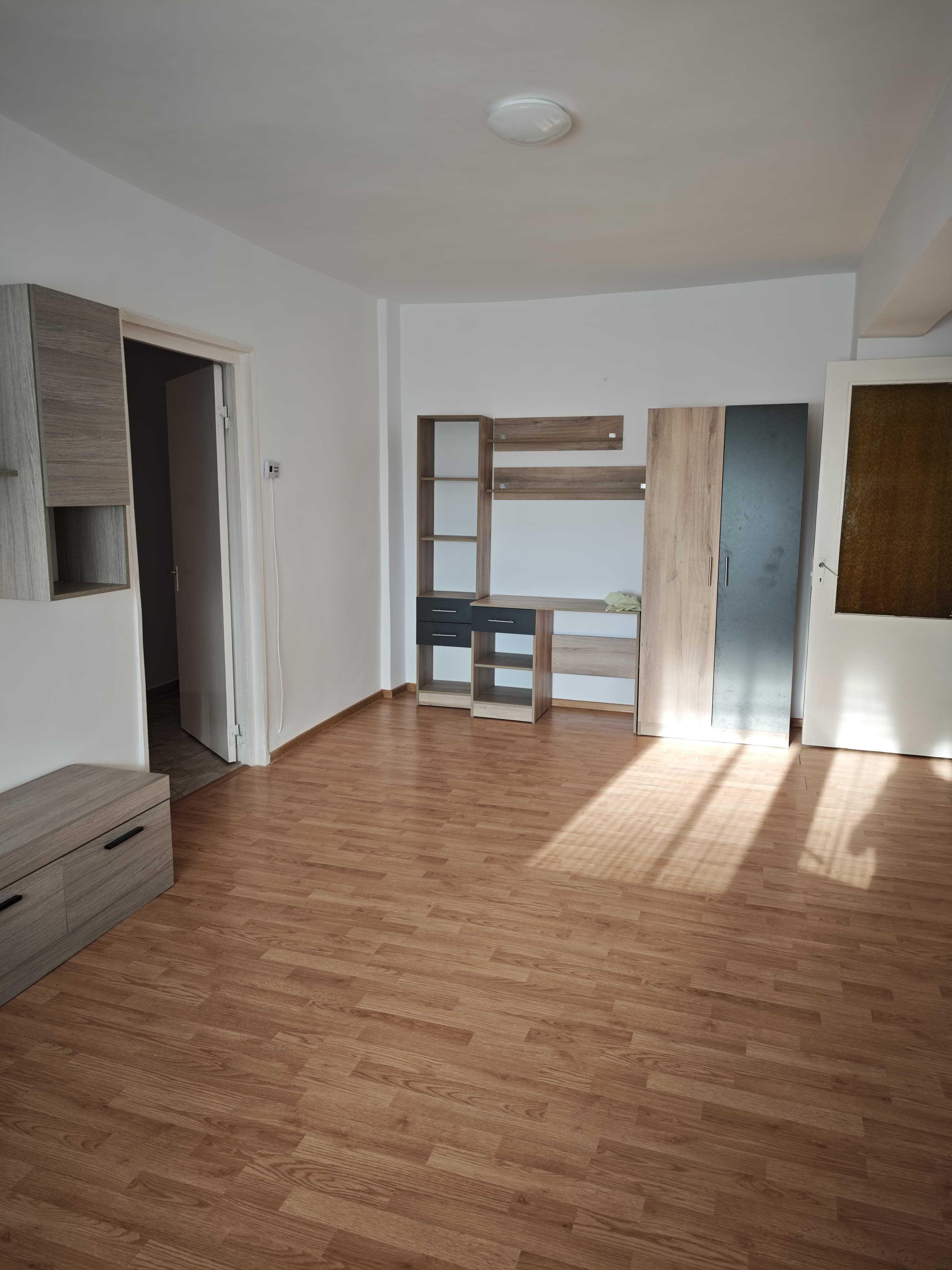 Apartament 2 camere Micro 3