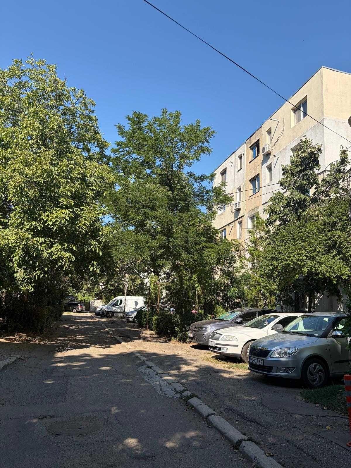 Apartament două camere Micro V