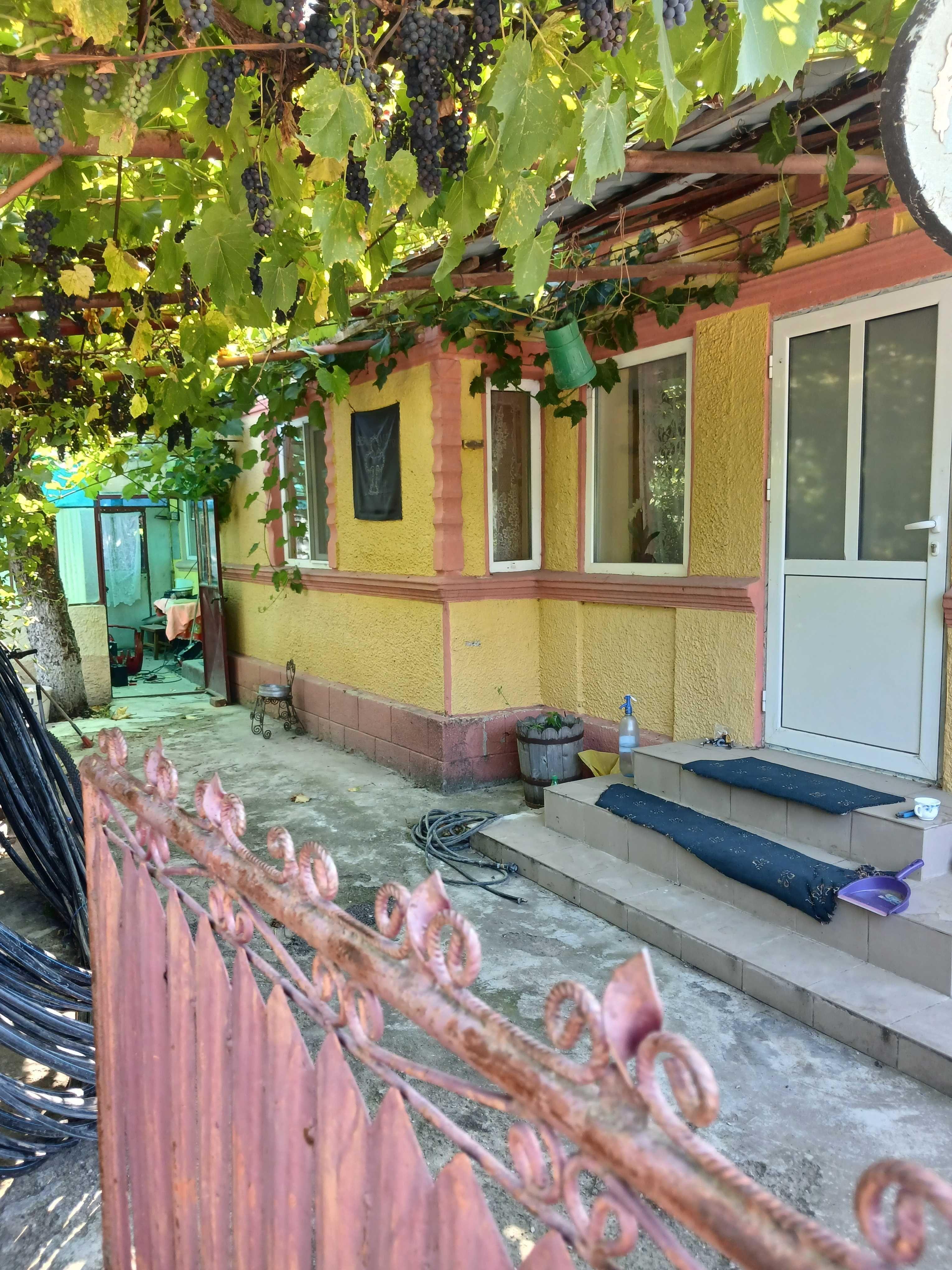 Casa de vanzare locuibila din caramida ,acoperis lindab ,termopane proprietar carte funciara