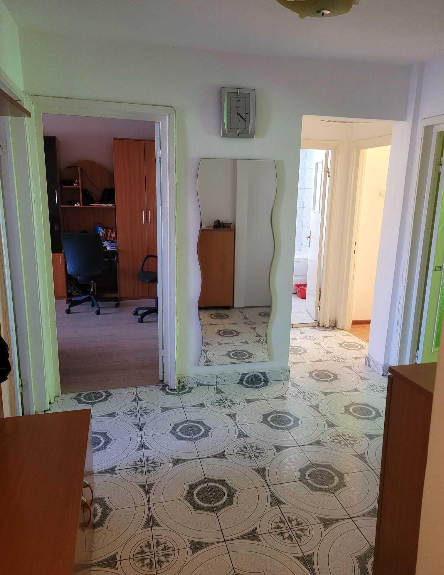 Apartament 3 camere decomandat Narcisa