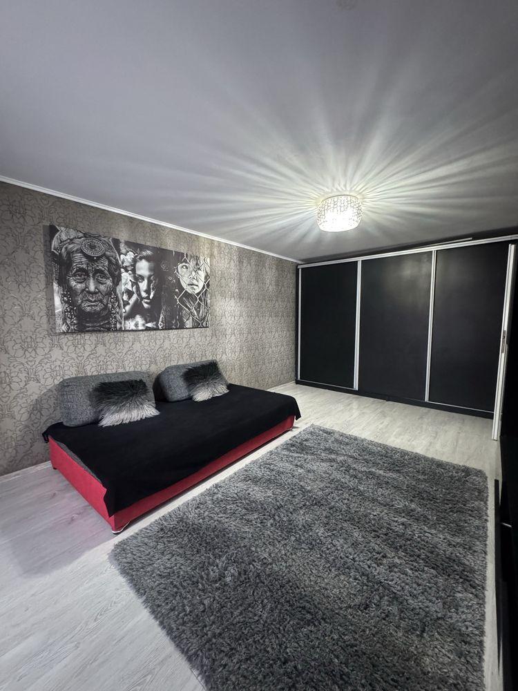 Închiriez apartament 3 cam, zona Nord - imagine 1