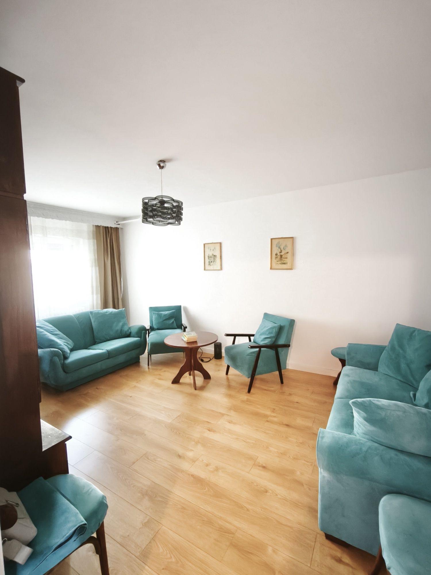 Închiriez apartament cu 3 camere in zona Nord/ Mall - imagine 1