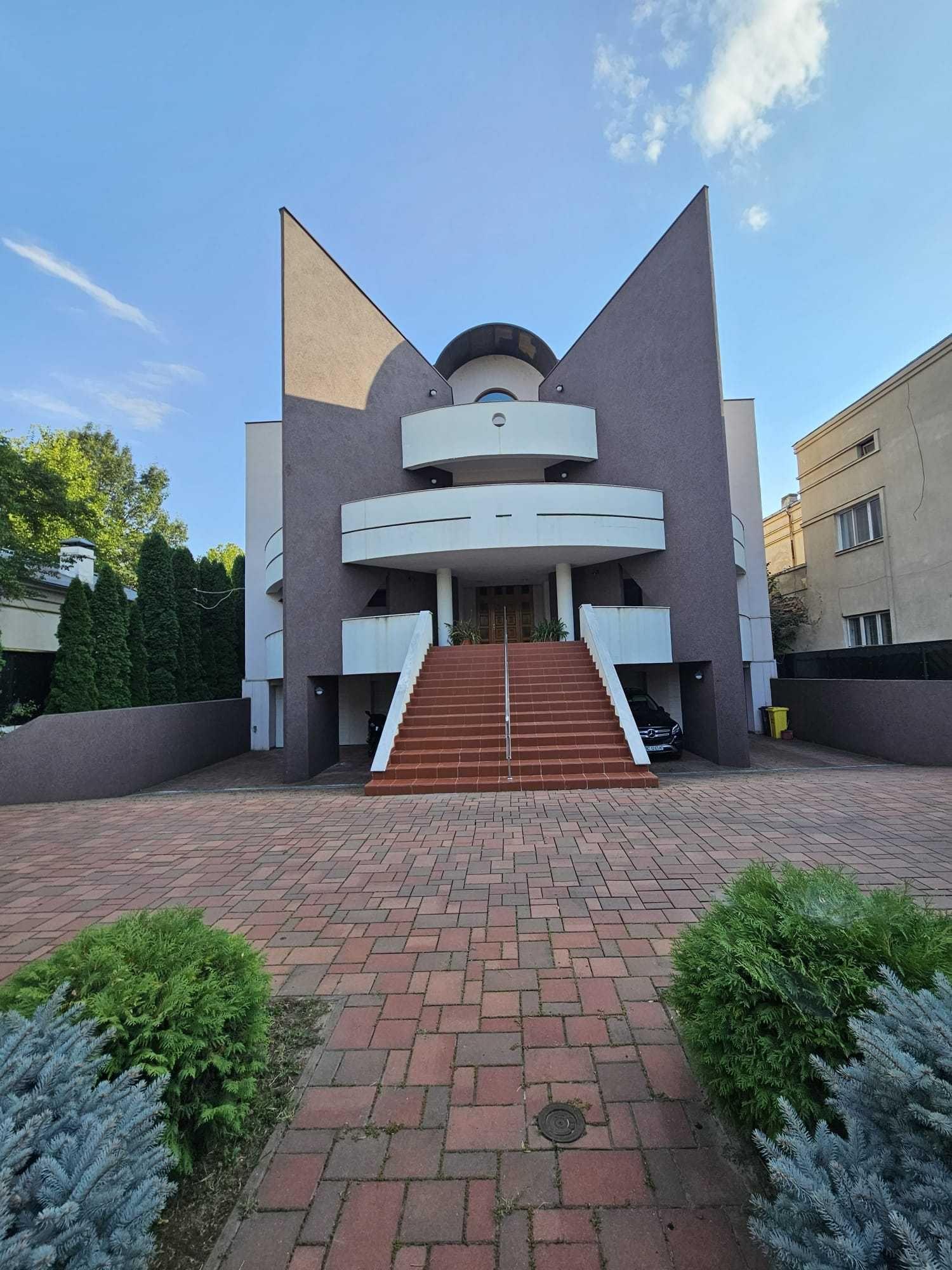 Casa de vanzare in Bacau - imagine 1