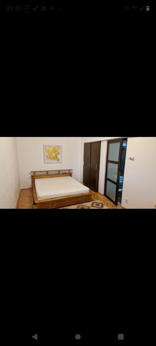 Închiriez garsonieră