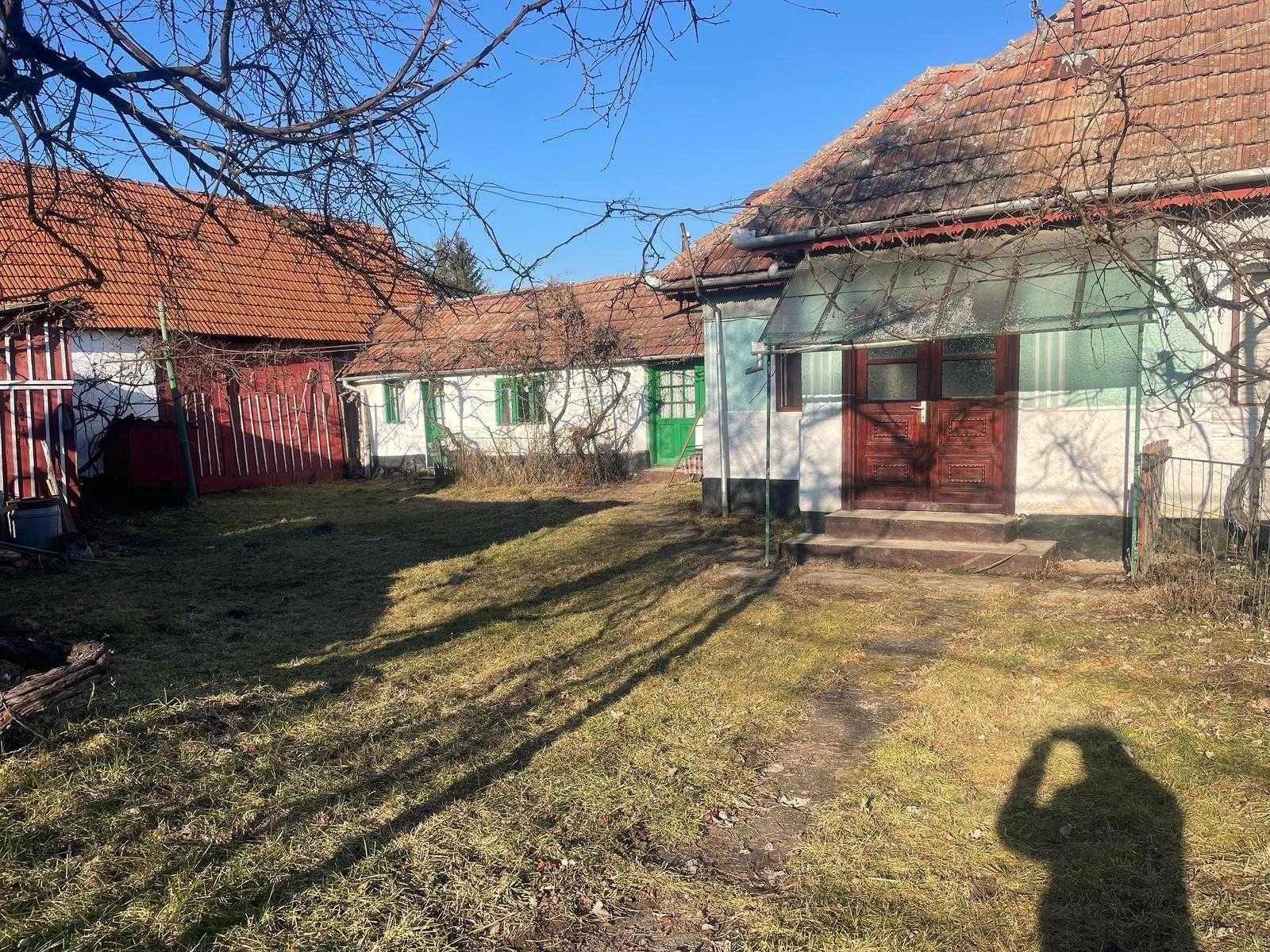 Vand casa -Scoreiu judetul Sibiu - imagine 1
