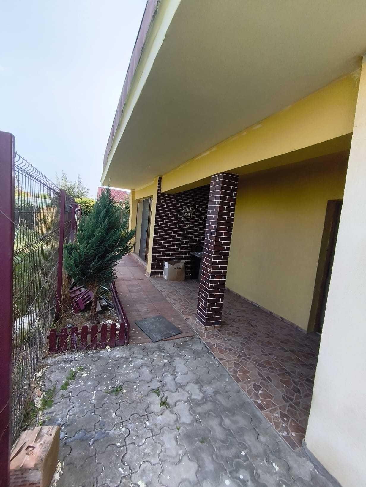 Vand apartment la casa - imagine 1