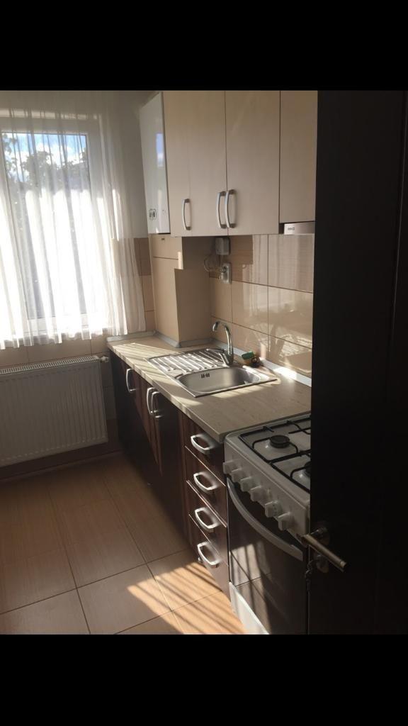 Vând apartament cu 2 camere ultracentral