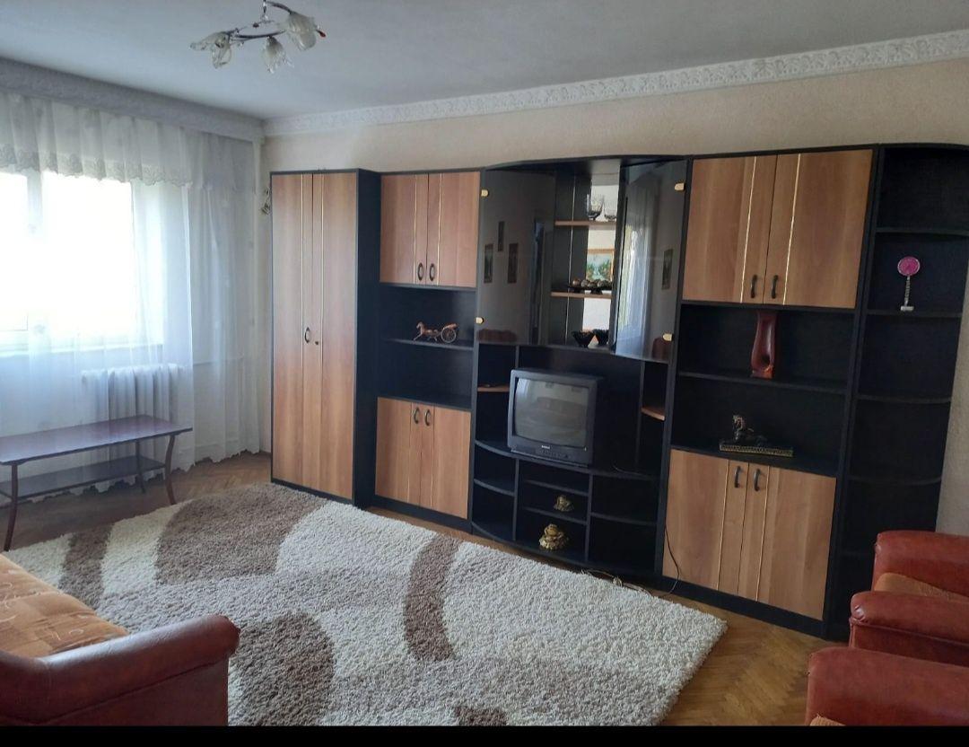 Apartament  2 camere decomandat