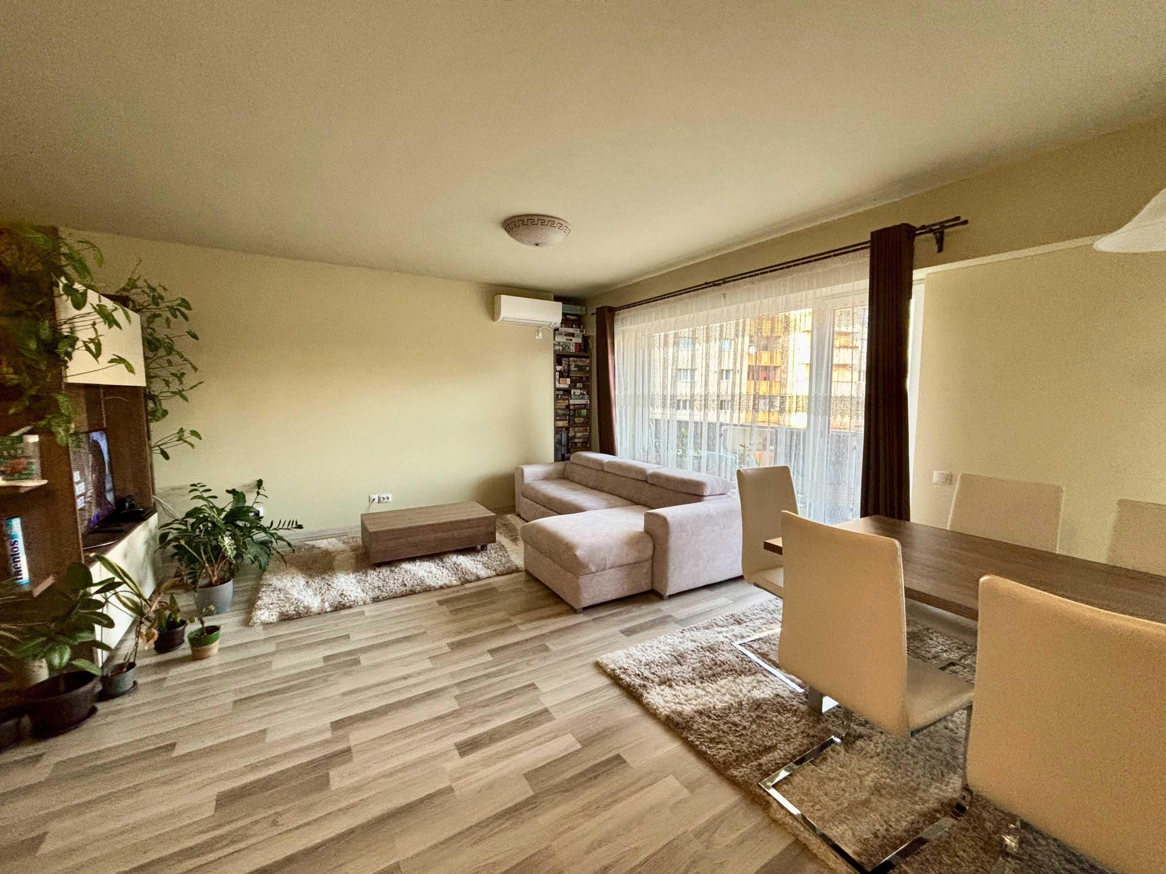 Apartament 3 camere decomandate, 87mp, 2016 - Calea Dorbantilor