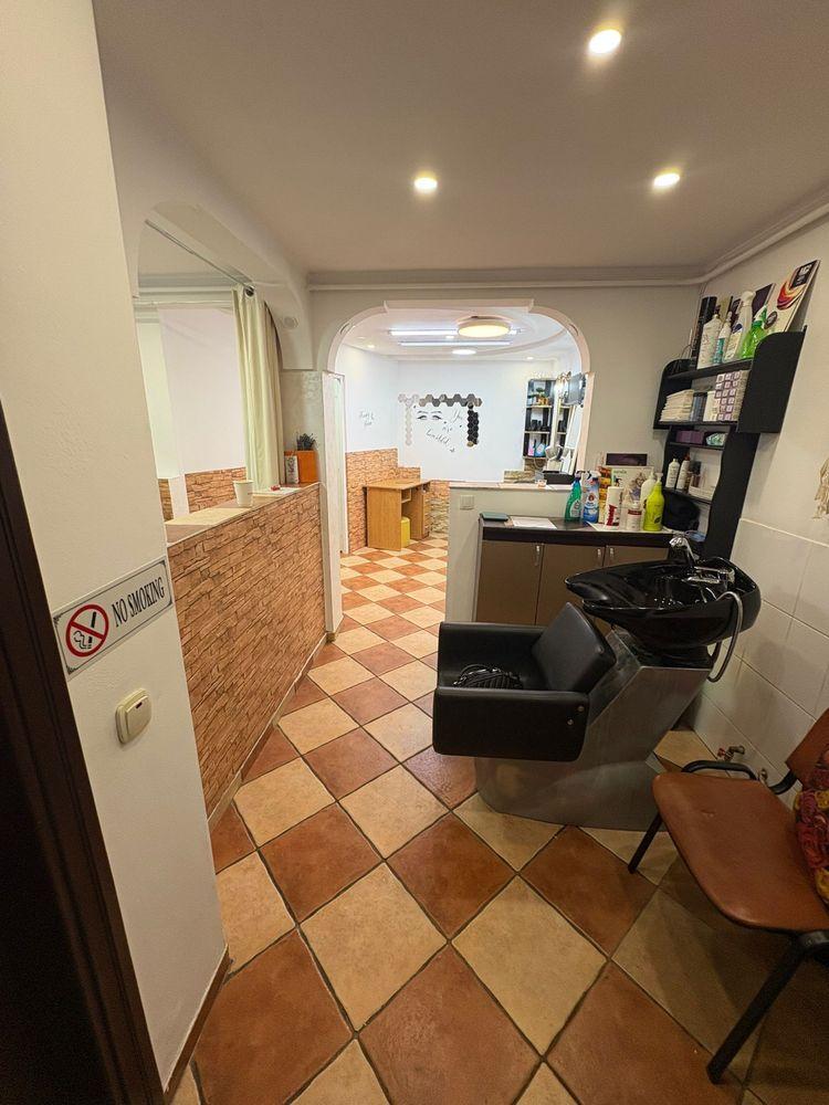 Salon Central zona Palatul de Justitie - imagine 1