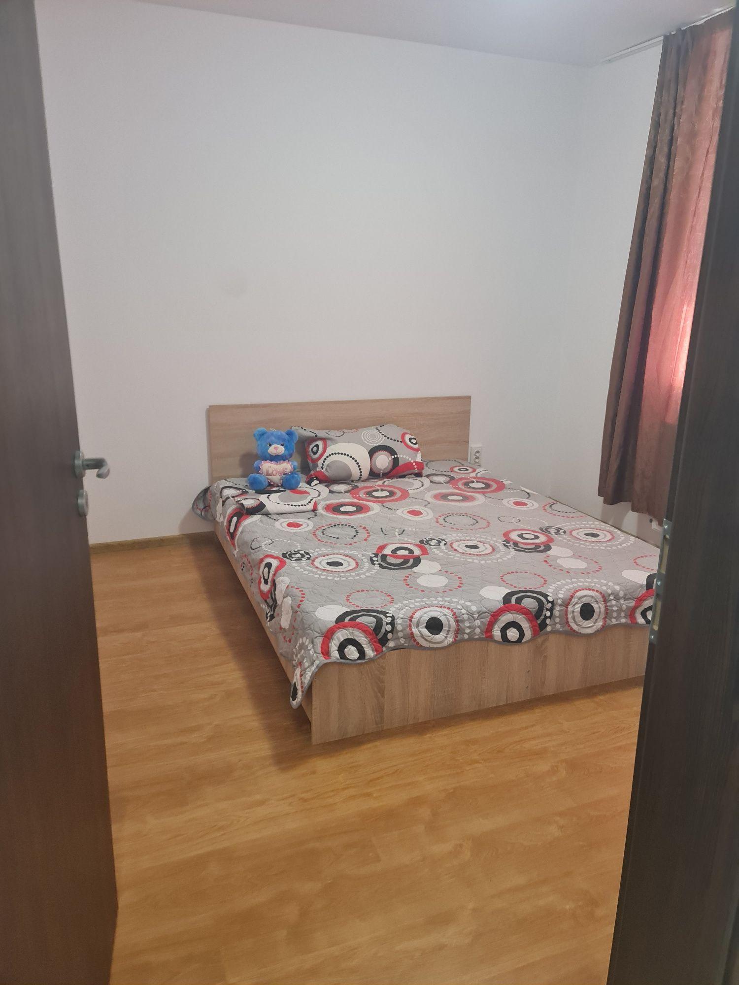 De închiriat apartament cu 2 camere