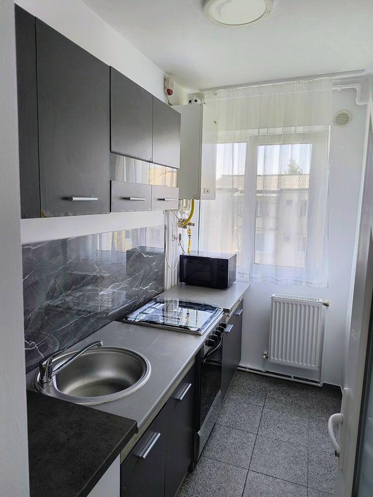 Apartament 2 camere de inchiriat zona piata Decebal