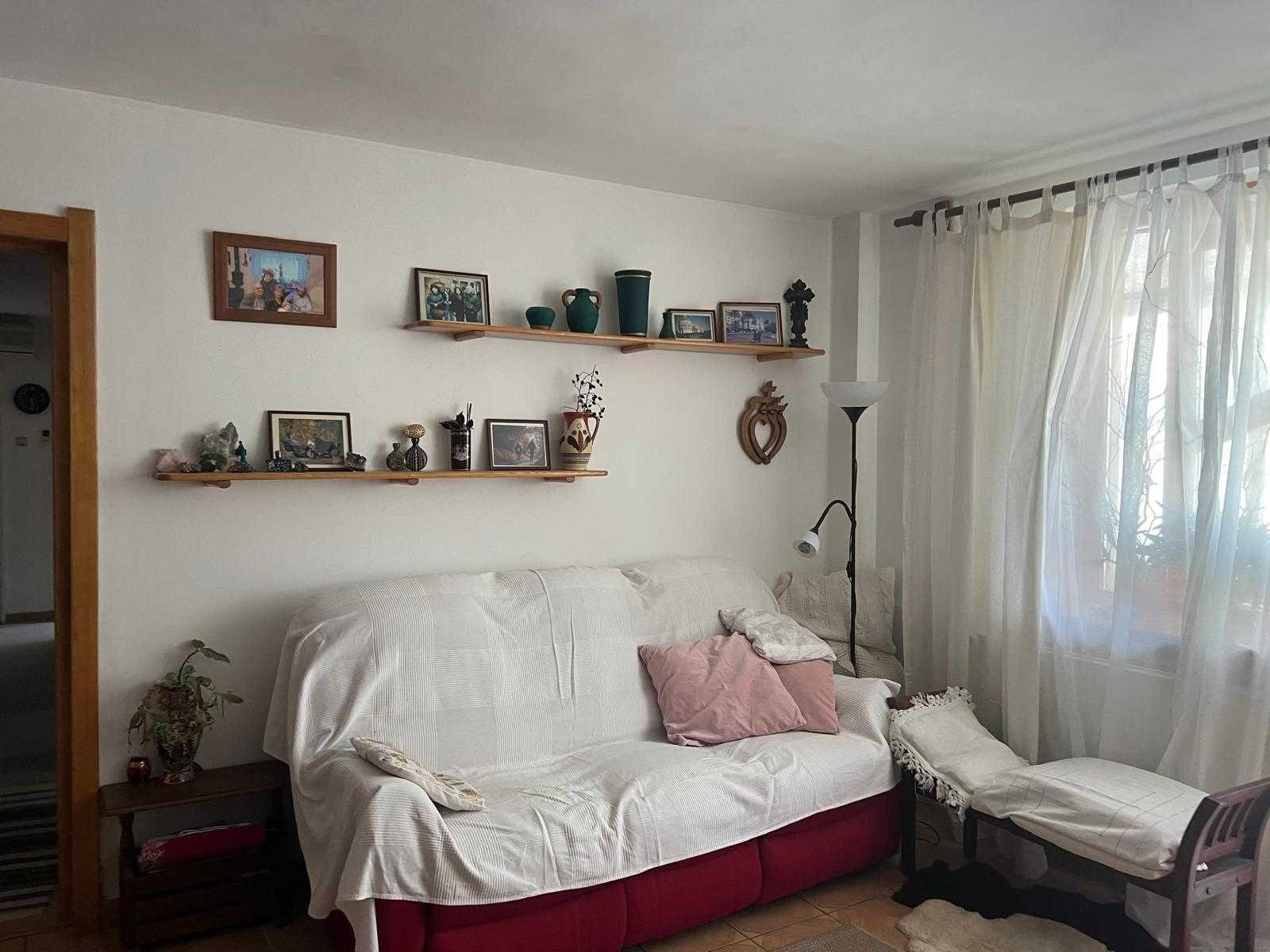 Tîrgu Jiu, Apartament 4 camere, zona Sâmboteanu