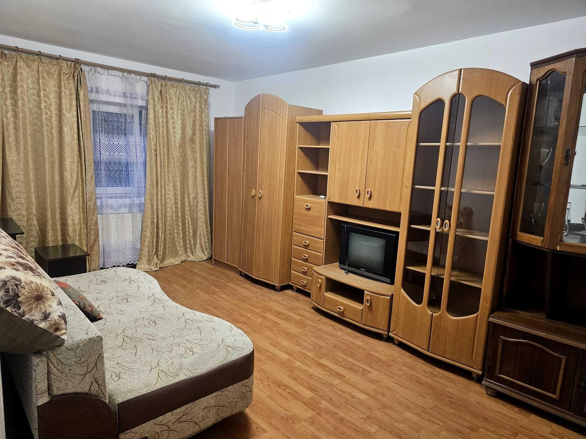 Inchiriez apartament 2 camere