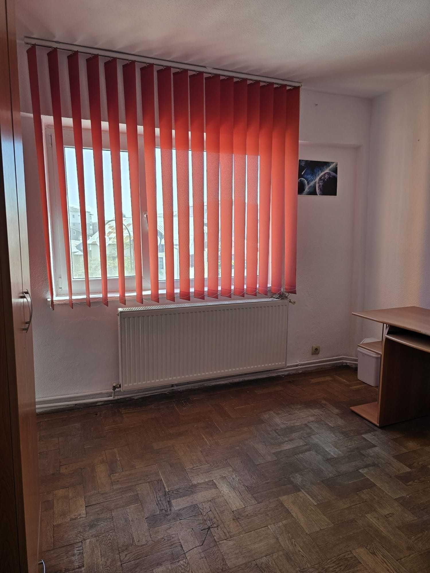 Apartament 3 Camere, 64 mp, Zona Centrală, Mobilat + Centrală termică, B-dul Independenței - imagine 1