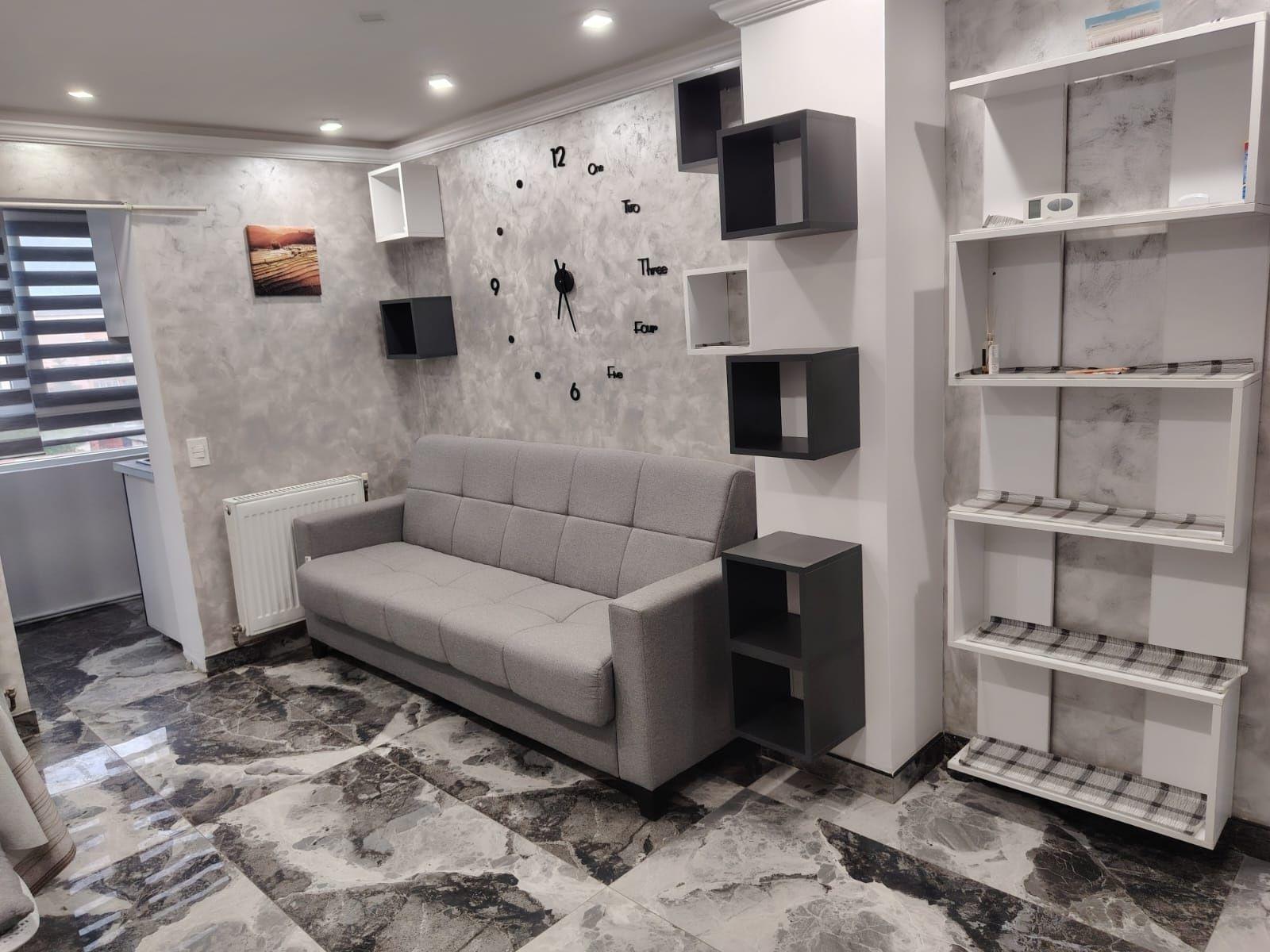 Închiriez apartament cu 2 camere în zona centrala - imagine 1