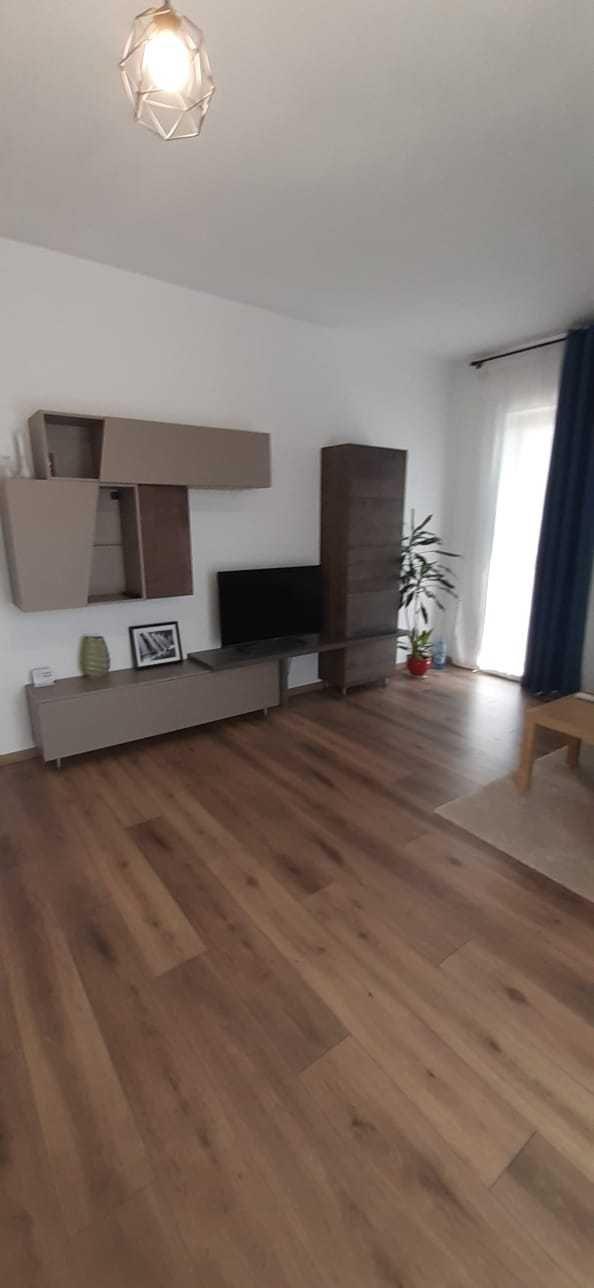Spre închiriere: 3 Camere Green Residence | Parcare INCLUSĂ | Disponibil IMEDIAT