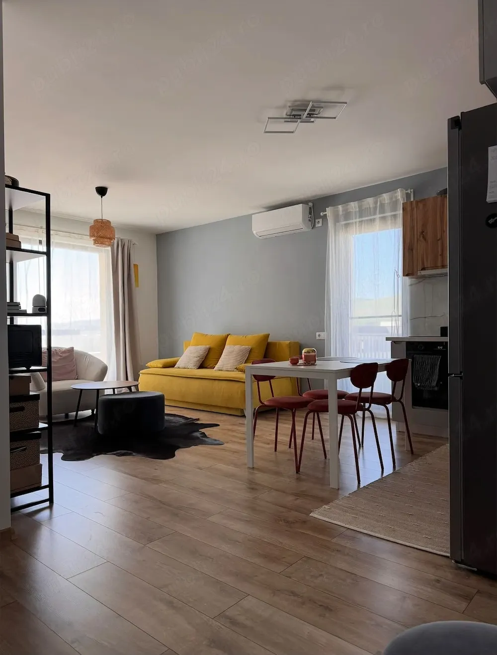 De închiriat   Apartament 3 camere | Florești, zona Eroilor (blocurile albe) - imagine 1