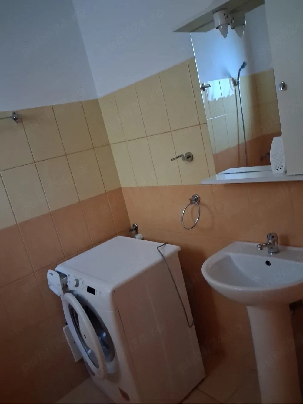 inchiriez apartament