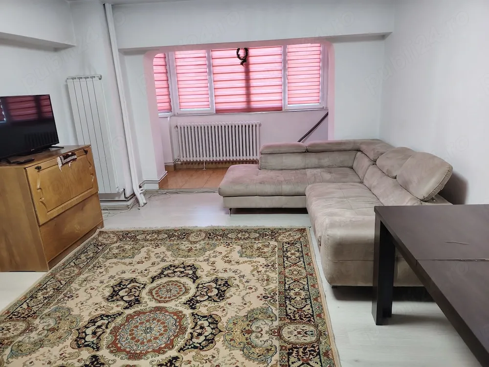 închiriez apartament cu 3 camere decomandate - piata marasti