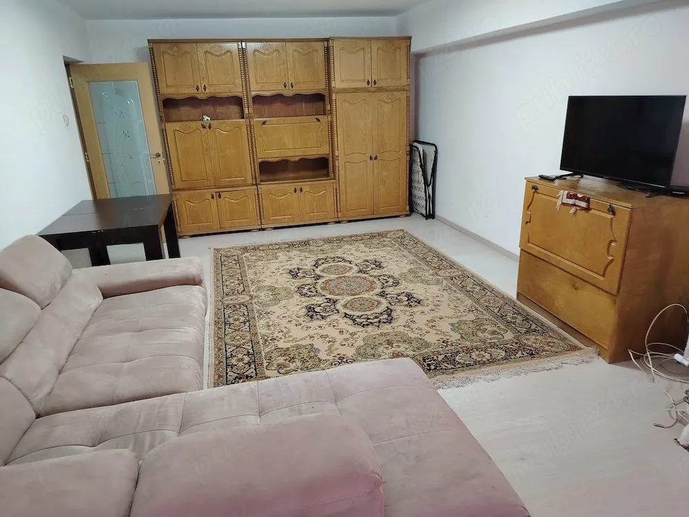De inchiriat apartament 3camere