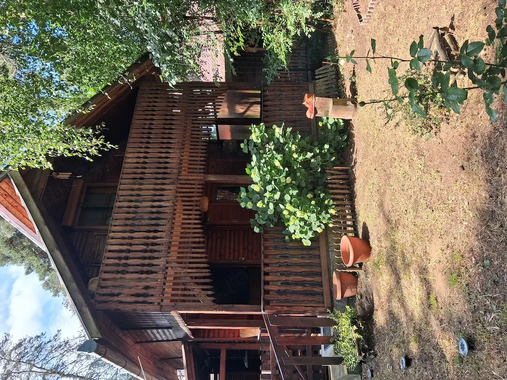 Vand Casa de vacanta la Reci Jud Covasna in zona lacului - imagine 1