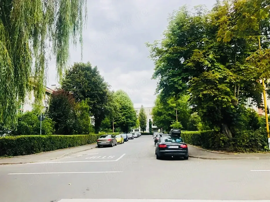 Închiriez cameră în bloc de apartamente ca spațiu comercial