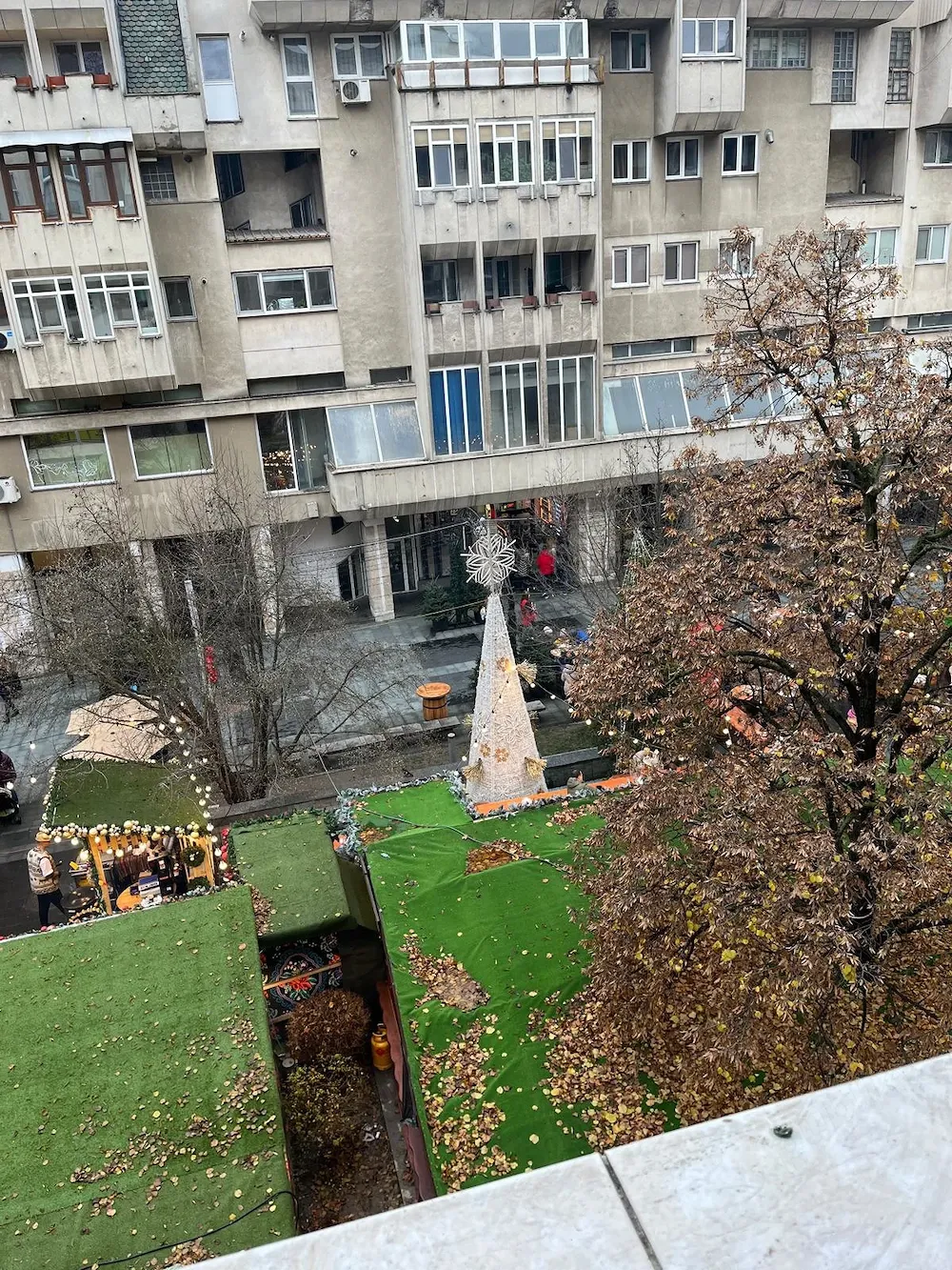 Vand apartament 3 decomandate camere ultracentral str Unirii