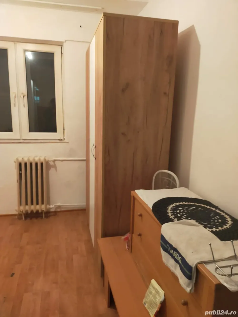 Închiriez garsoniera