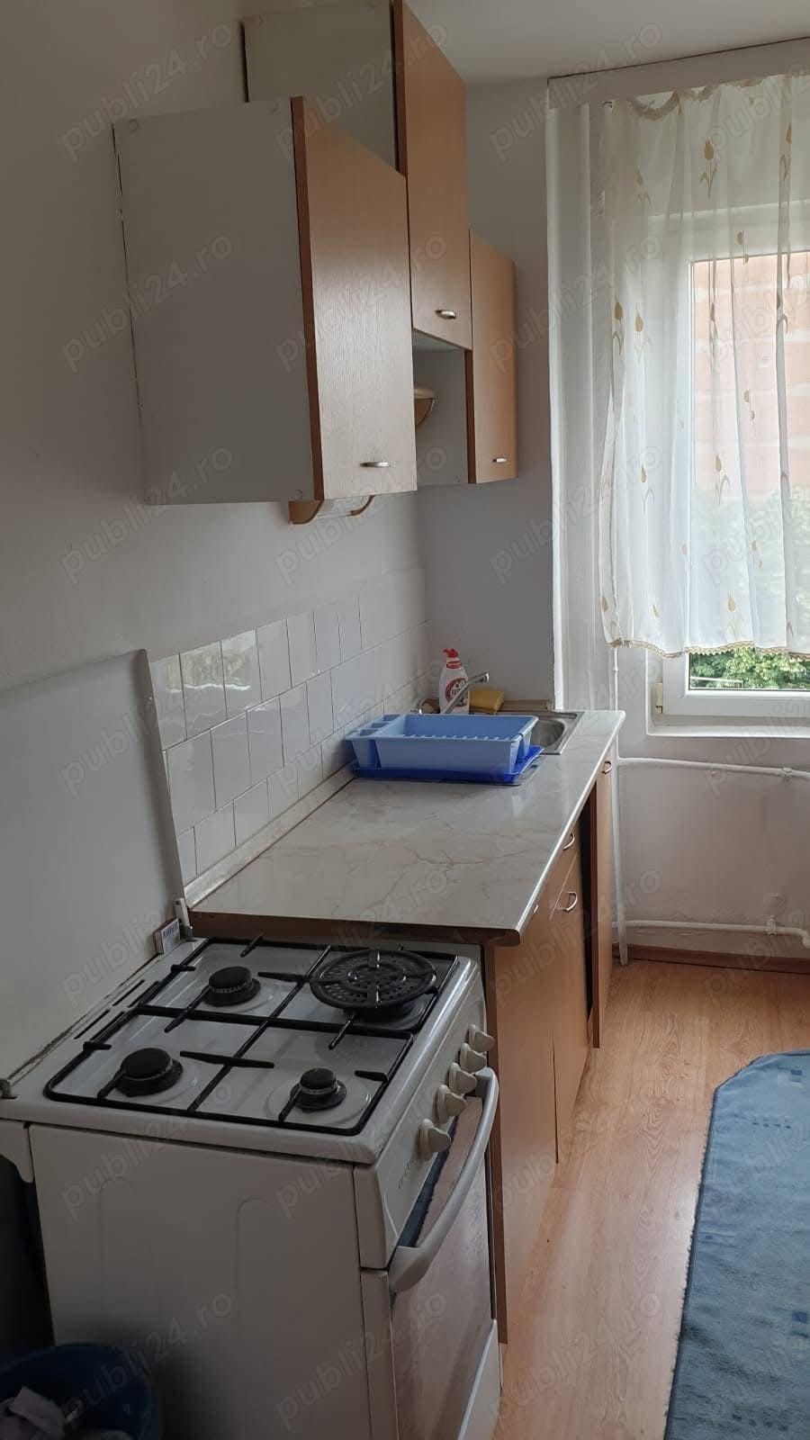 Închiriat apartament