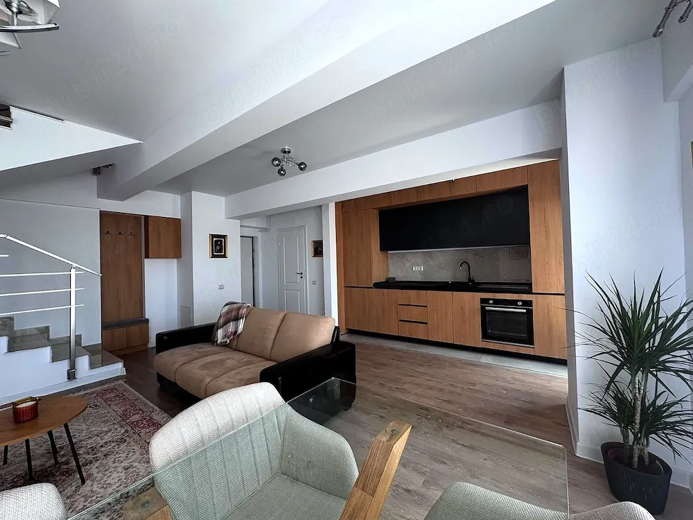 Închiriez duplex modern, ansamblul Central Address, sector 5, București